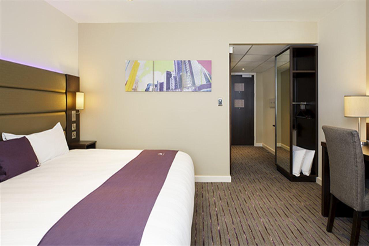 Premier Inn Premier Inn Бэгзхост Экстерьер фото
